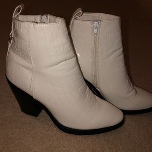 Brand new white western bootie